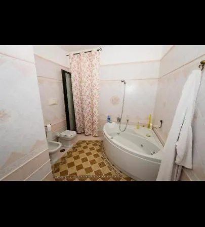 Villa Aurelia-Camera Da Letto E Bagno