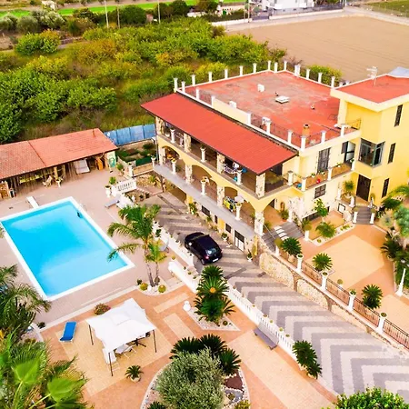 Konukevi Villa Aurelia-Camera Da Letto E Bagno